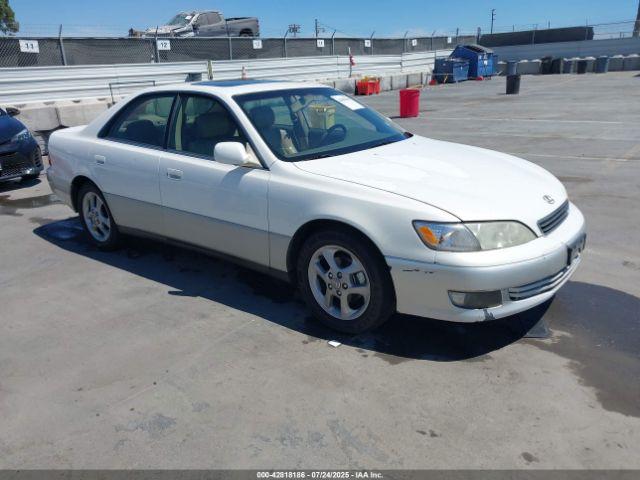  Salvage Lexus Es