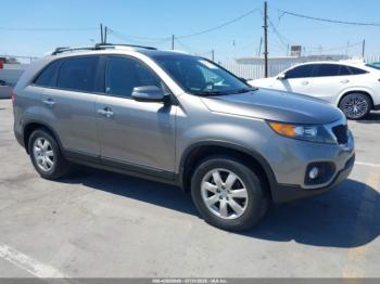  Salvage Kia Sorento
