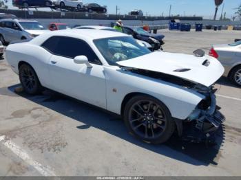  Salvage Dodge Challenger
