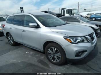  Salvage Nissan Pathfinder