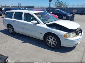  Salvage Volvo V70