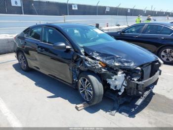  Salvage Kia Forte
