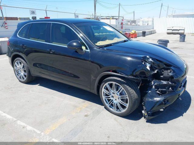  Salvage Porsche Cayenne