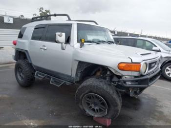  Salvage Toyota FJ Cruiser