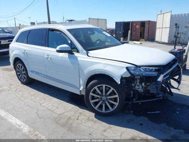  Salvage Audi Q7
