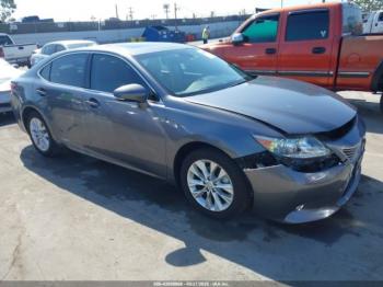  Salvage Lexus Es