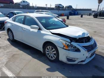  Salvage Nissan Altima