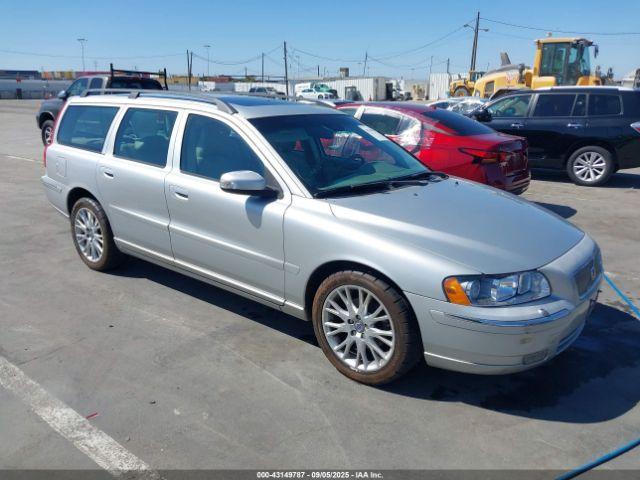  Salvage Volvo V70