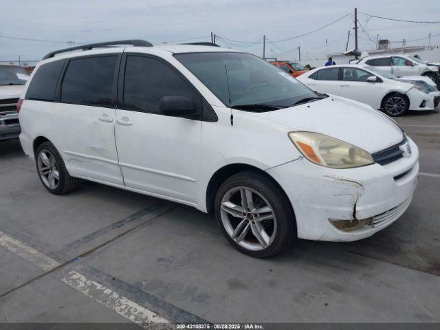  Salvage Toyota Sienna