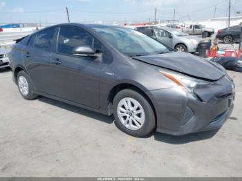  Salvage Toyota Prius