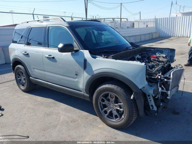  Salvage Ford Bronco