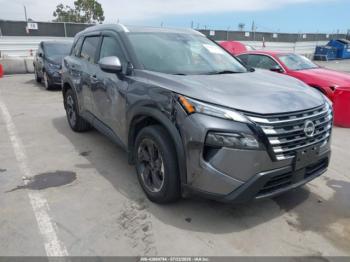  Salvage Nissan Rogue