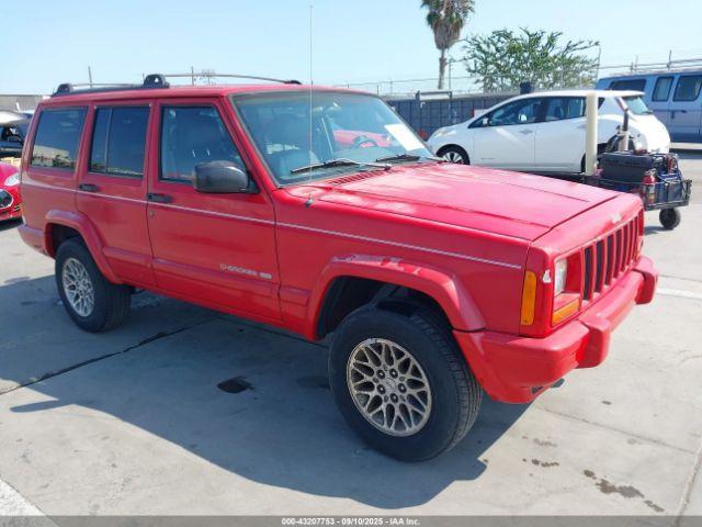 Salvage Jeep Cherokee