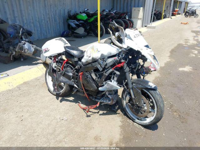  Salvage Suzuki Gsx-r600
