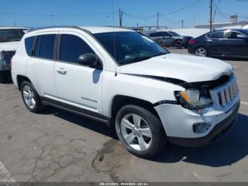  Salvage Jeep Compass