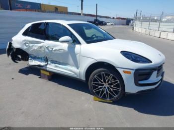  Salvage Porsche Macan