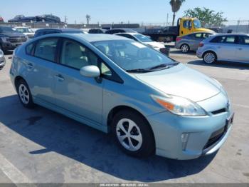  Salvage Toyota Prius