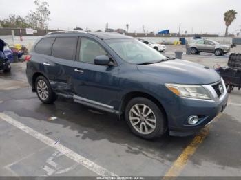  Salvage Nissan Pathfinder