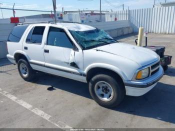  Salvage Chevrolet Blazer