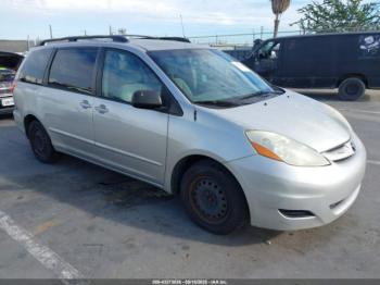  Salvage Toyota Sienna