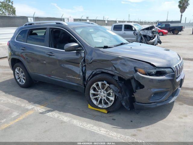  Salvage Jeep Cherokee