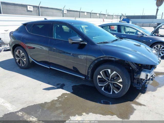  Salvage Kia EV6