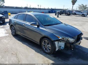  Salvage Kia Forte
