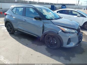  Salvage Nissan Kicks