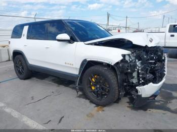  Salvage Rivian R1s