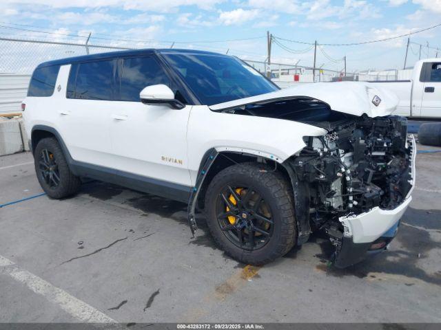 Salvage Rivian R1s