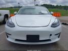 Tesla Model 3 Long Range Dual Motor All-wheel Drive Image 16