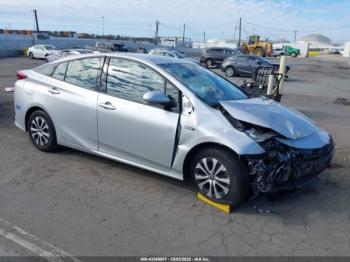  Salvage Toyota Prius Prime