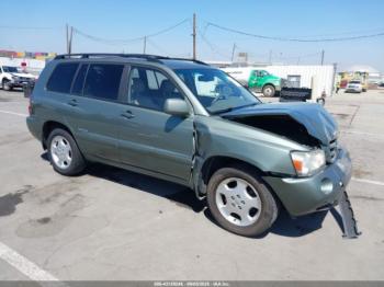  Salvage Toyota Highlander