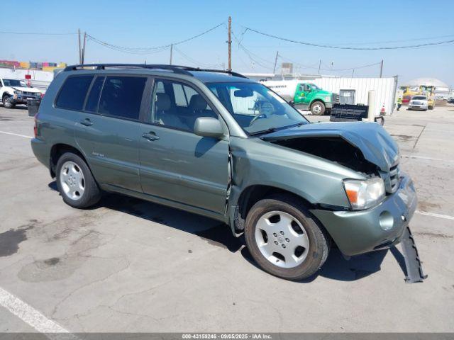  Salvage Toyota Highlander