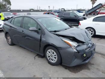  Salvage Toyota Prius