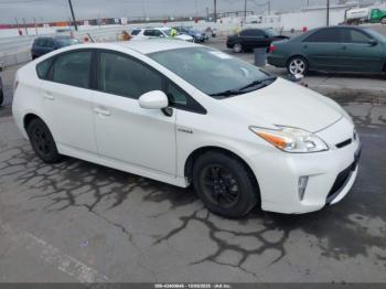  Salvage Toyota Prius