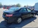 Toyota Camry Le Image 2