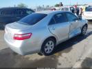 Toyota Camry Le Image 10
