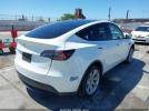 Tesla Model Y Long Range Dual Motor All-wheel Drive Image 3