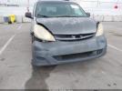 Toyota Sienna Le Image 2