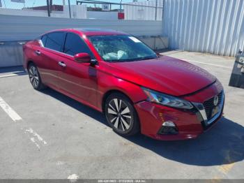  Salvage Nissan Altima
