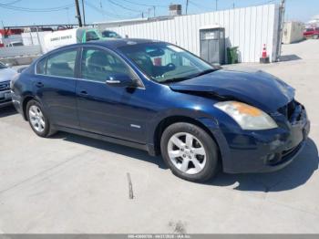  Salvage Nissan Altima