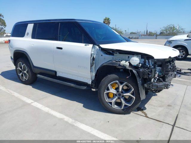  Salvage Rivian R1s
