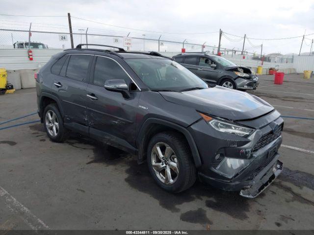  Salvage Toyota RAV4
