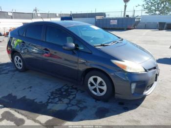  Salvage Toyota Prius
