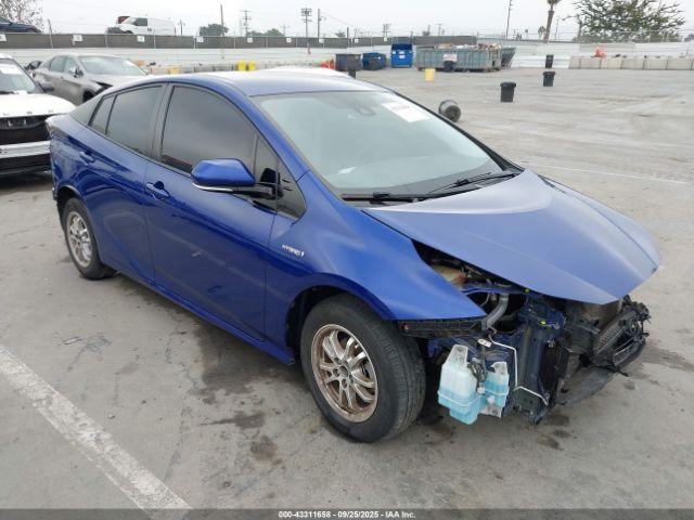  Salvage Toyota Prius