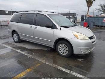 Salvage Toyota Sienna