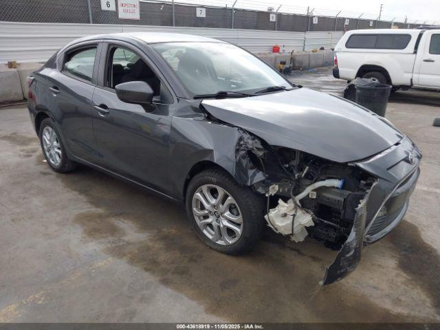  Salvage Toyota Yaris