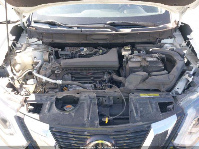 Nissan Rogue S Image 4