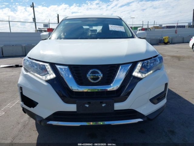 Nissan Rogue S Image 3